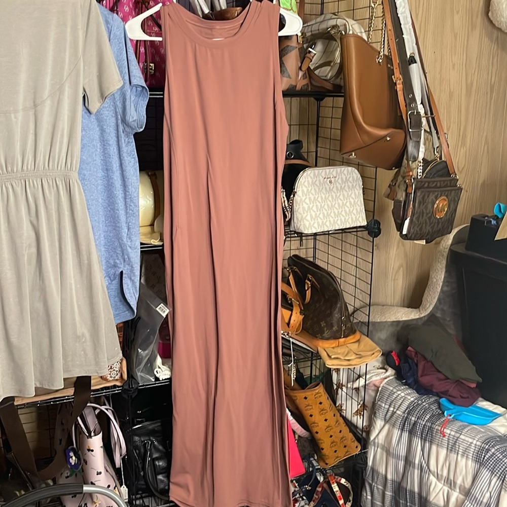 Elegant Sleeveless Pink Maxi Dress